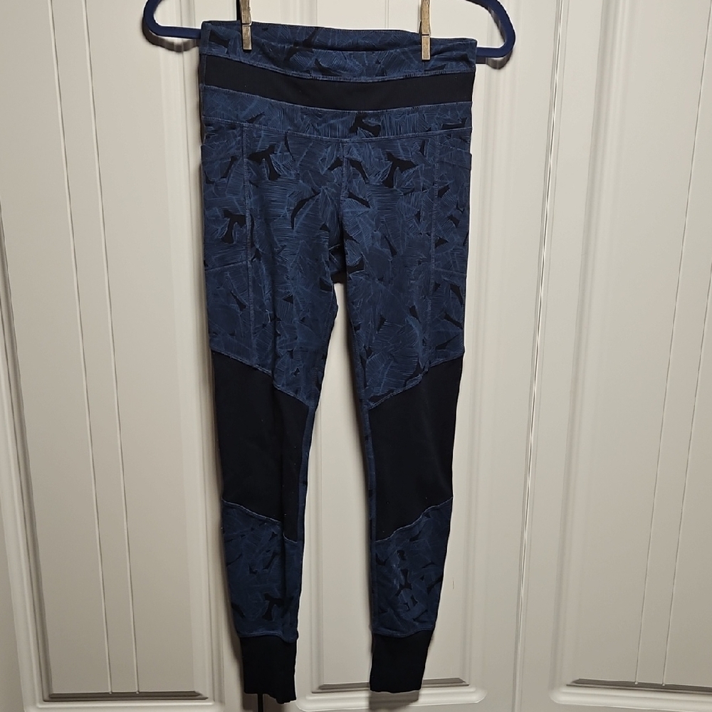 Athleta Leaf Print Leggings in Blue and Gray
